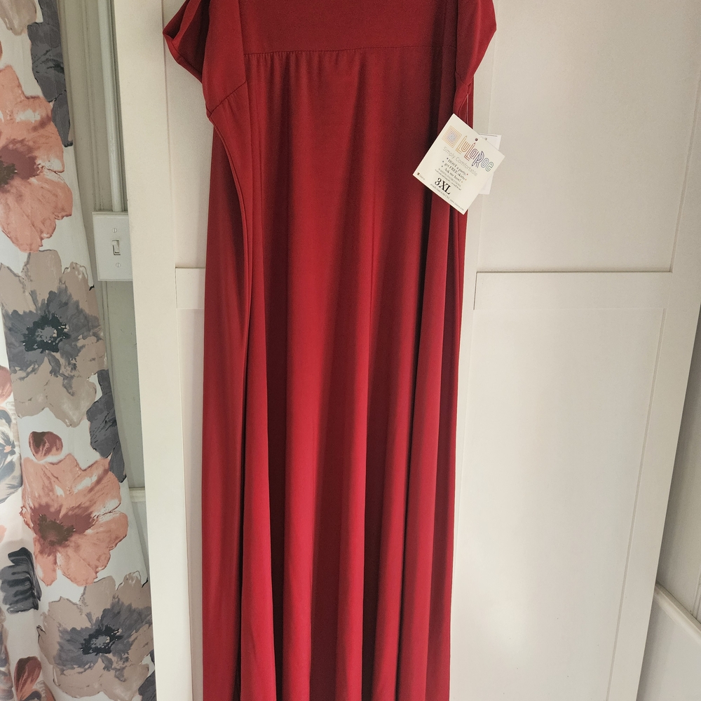 LuLaRoe Vibrant Red Maxi